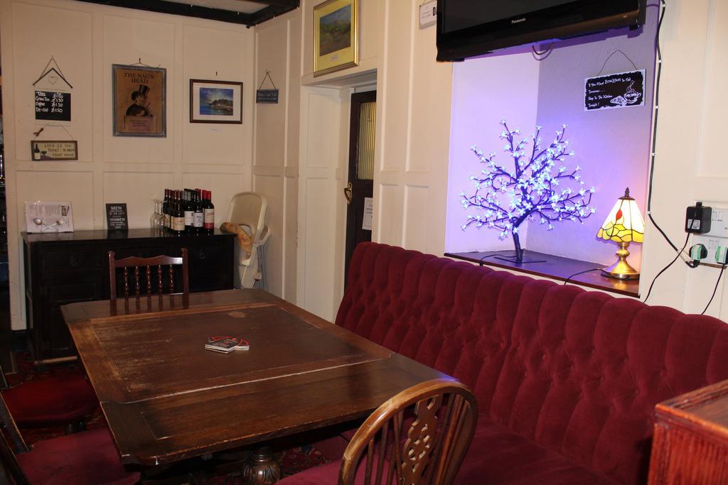 The Nags Head Tredegar Bed & Breakfast Nant-y-bwch Bagian luar foto