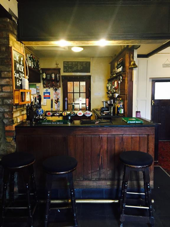 The Nags Head Tredegar Bed & Breakfast Nant-y-bwch Bagian luar foto