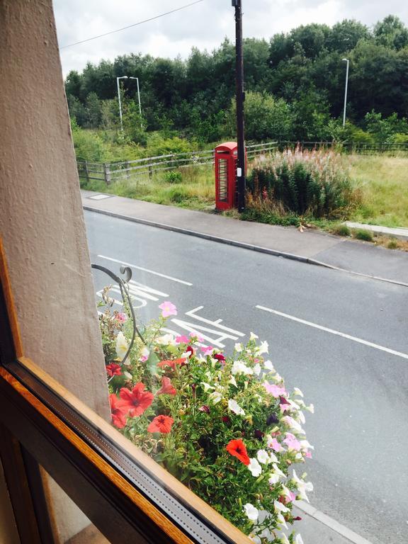 The Nags Head Tredegar Bed & Breakfast Nant-y-bwch Bagian luar foto