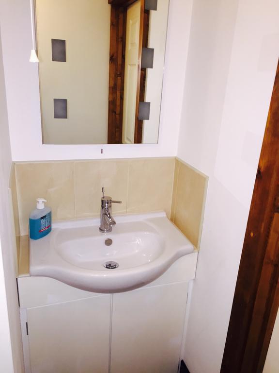 The Nags Head Tredegar Bed & Breakfast Nant-y-bwch Bagian luar foto