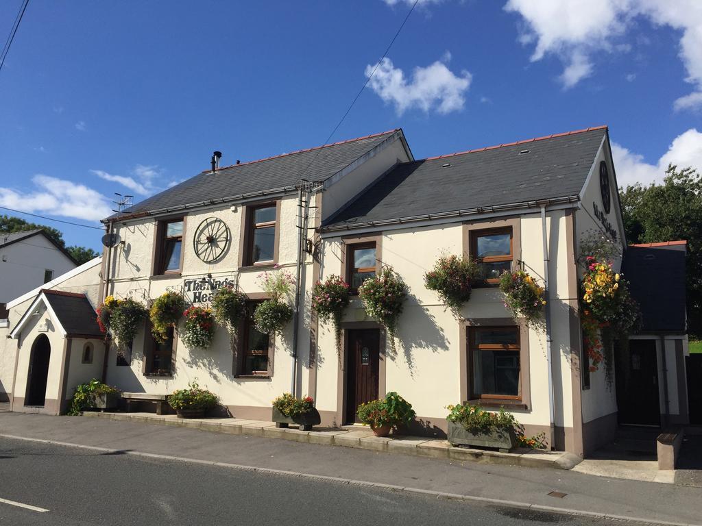 The Nags Head Tredegar Bed & Breakfast Nant-y-bwch Bagian luar foto
